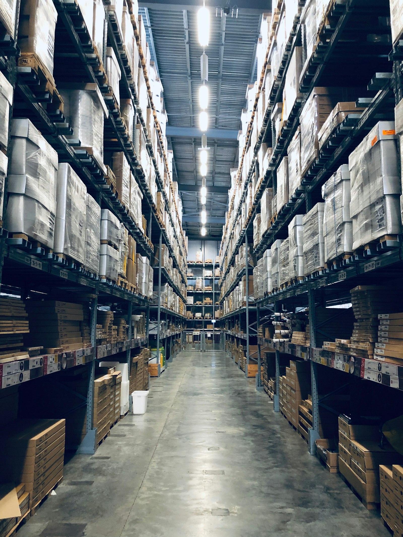 Warehouse and cold-storage operations in a live yard